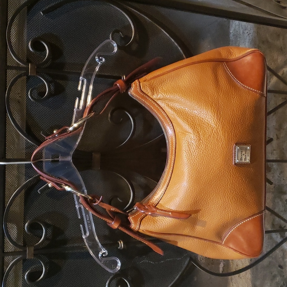 Dooney & Bourke tan pebbled leather hobo